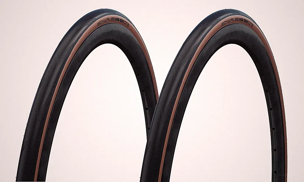2x Schwalbe One 32-622 schwarz bronze RaceGuard E-Bike 25 Addix 700x32C Fahrrad