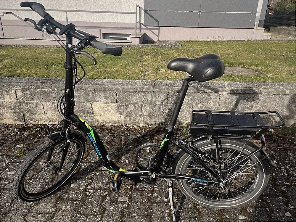 E-Bike Klapprad Devron 20 Zoll, 7 Gänge – Akku top! 7 Motor defekt – Bastler!