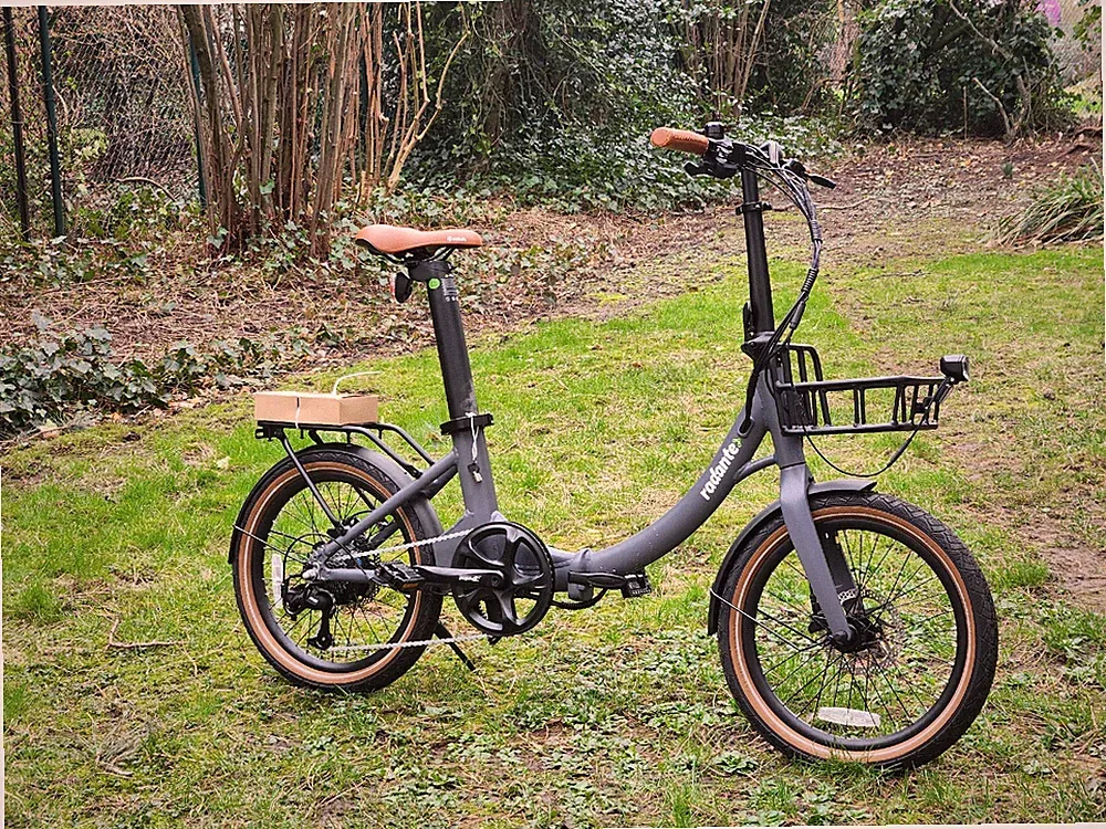 Radante Klapprad E-bike, faltbarer Tiefeinsteiger, 100km Reichweite, 19kg, neu